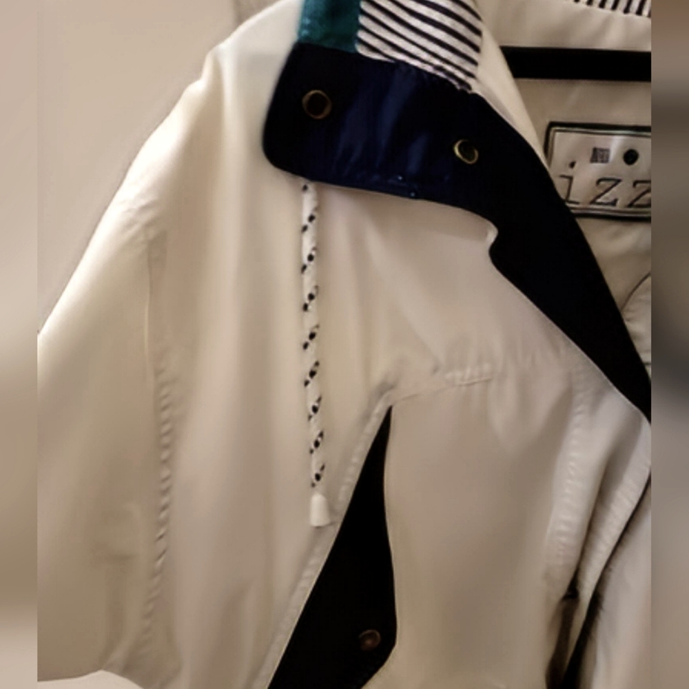Jacket - Picture 4 of 5